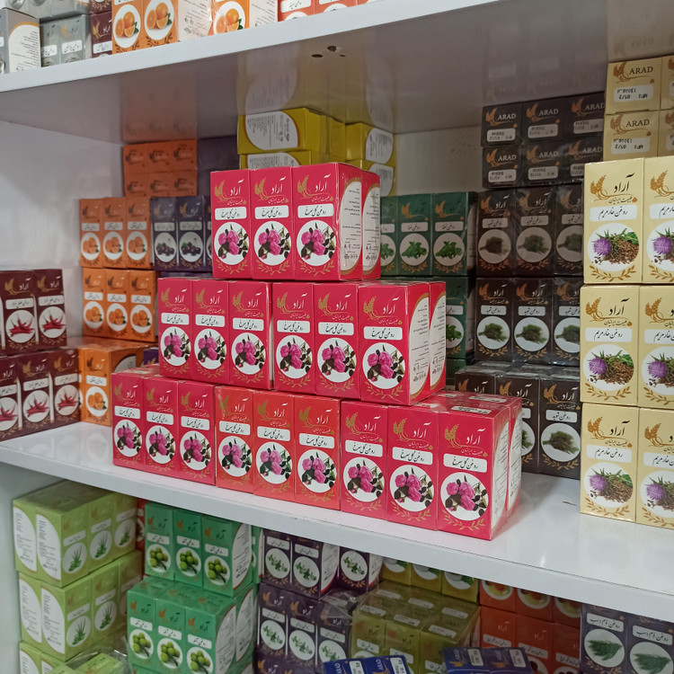 روغن گل سرخ آراد طبیعت ایرانیان ۱۰۰٪ خالص و طبیعی