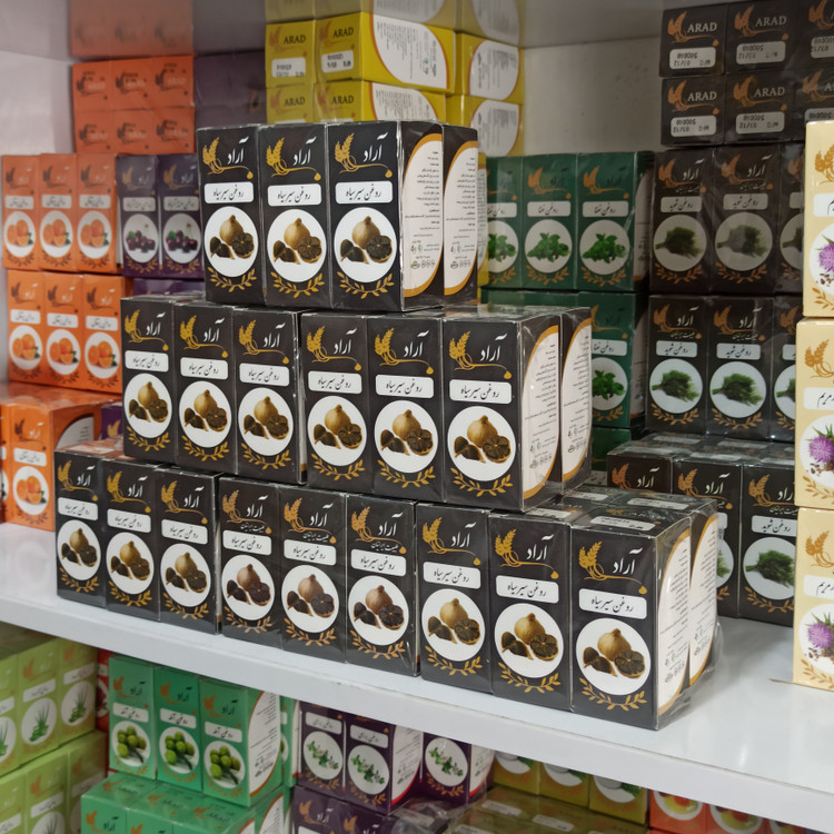 روغن سیر سیاه آراد طبیعت ایرانیان100%خالص و طبیعی